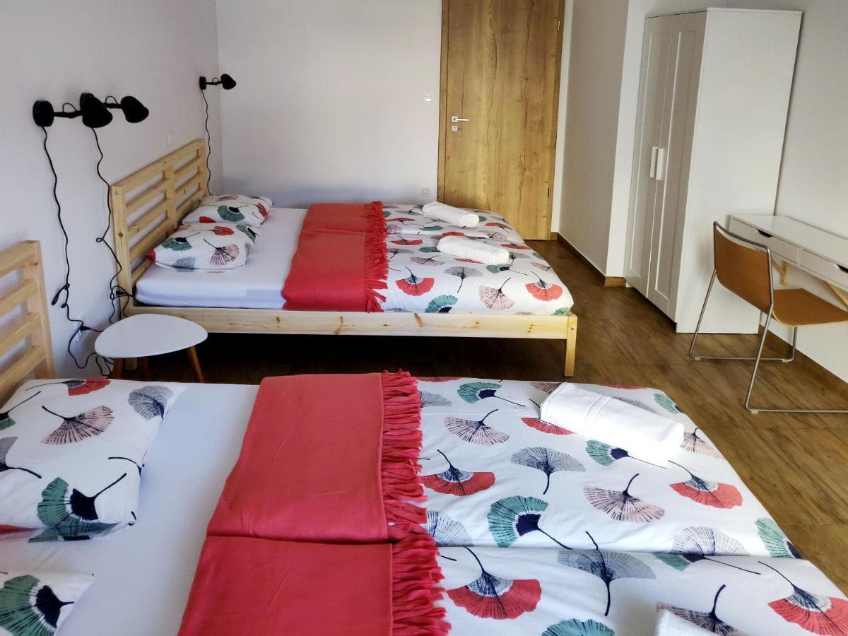 Pubyland Rooms & Apartments Rogatec Экстерьер фото