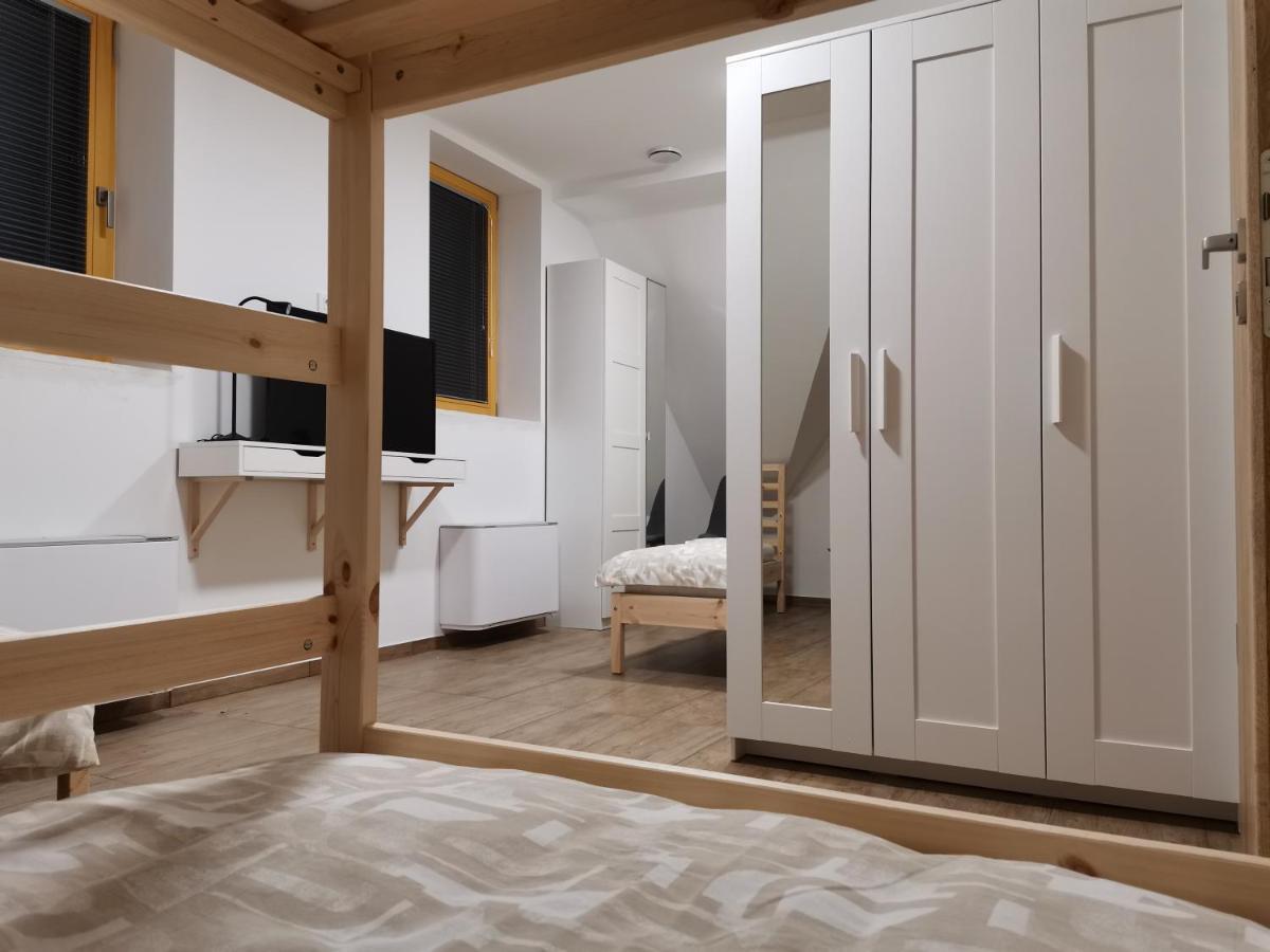 Pubyland Rooms & Apartments Rogatec Экстерьер фото