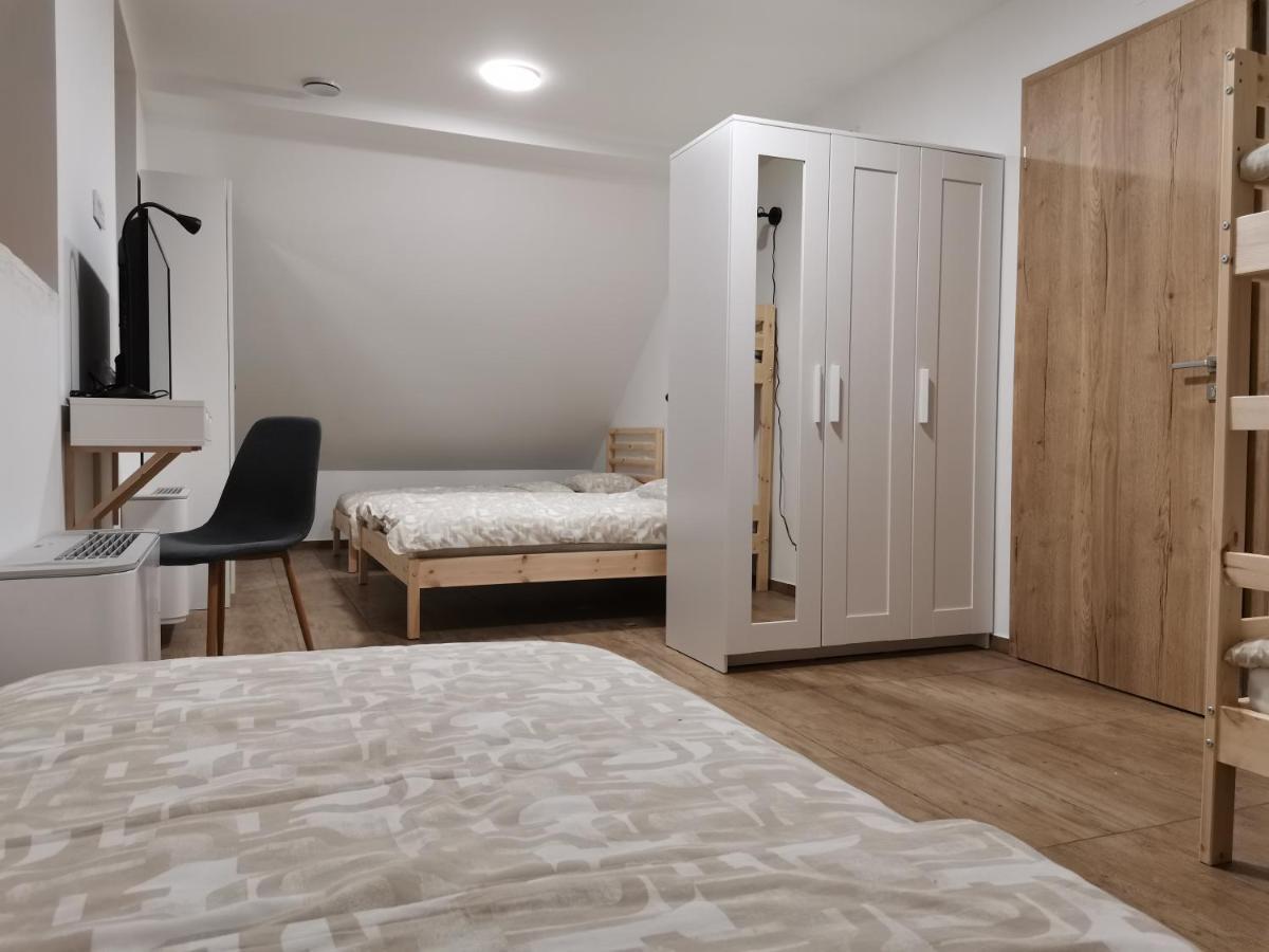 Pubyland Rooms & Apartments Rogatec Экстерьер фото