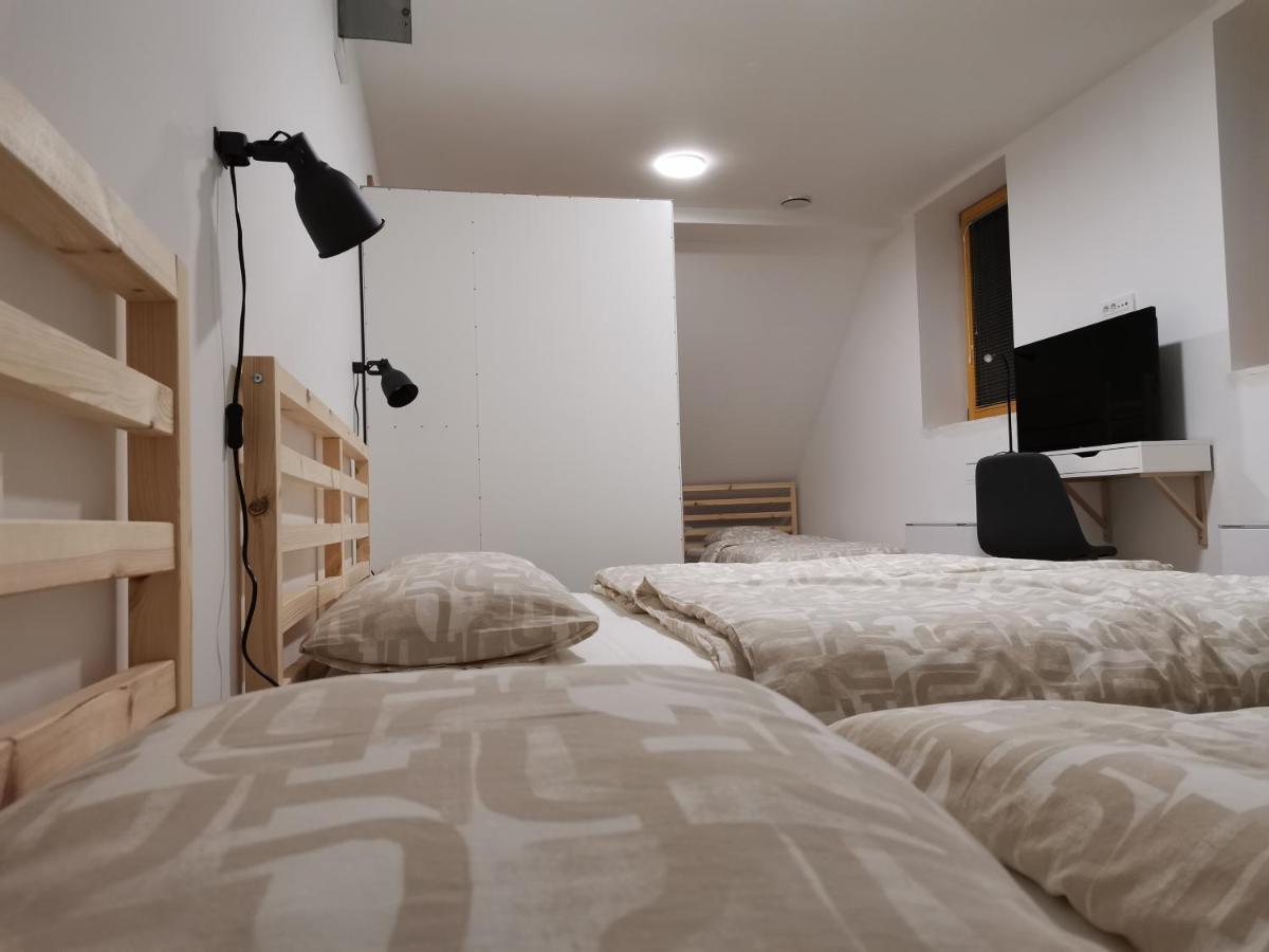 Pubyland Rooms & Apartments Rogatec Экстерьер фото