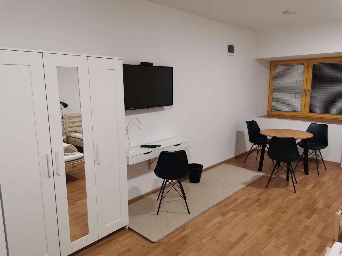 Pubyland Rooms & Apartments Rogatec Экстерьер фото